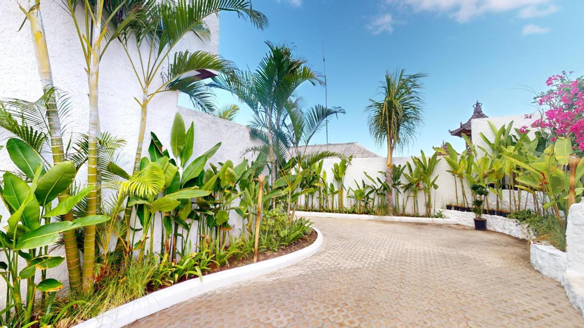 Segara Seaside Resort Lembongan Exterior photo