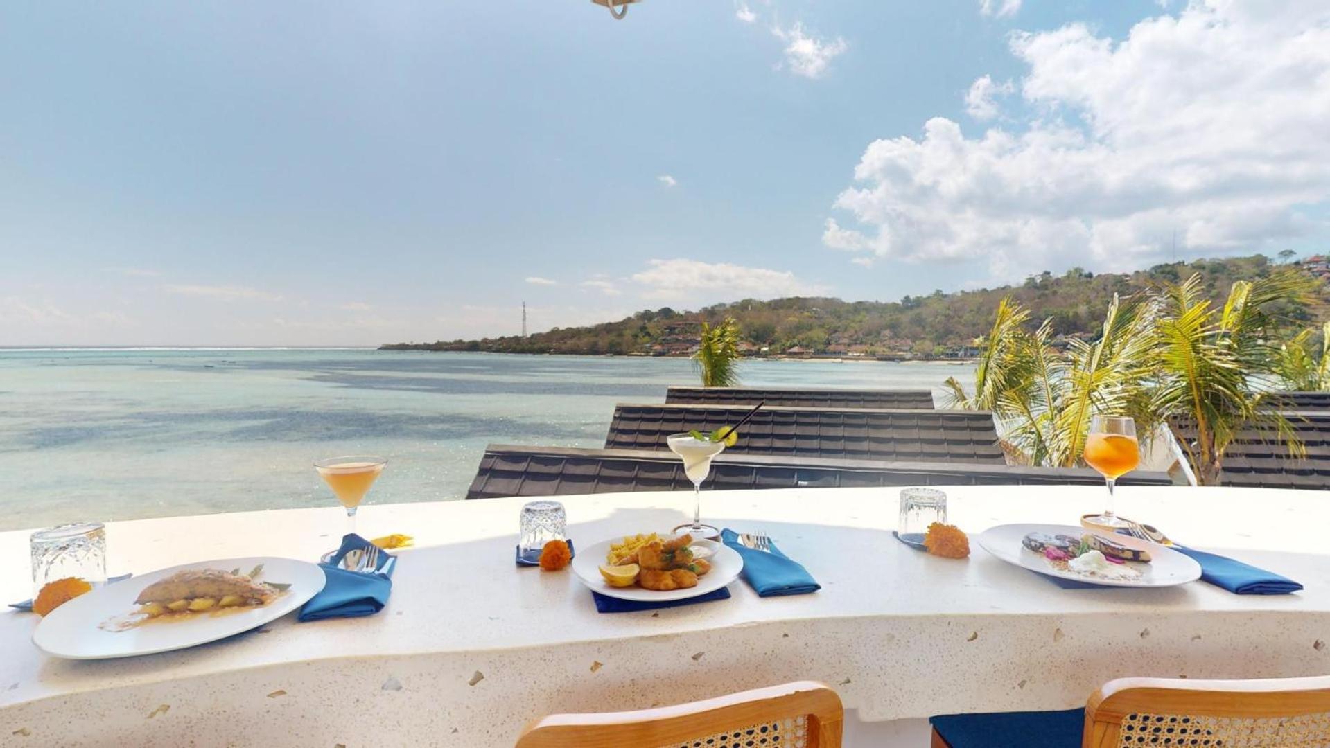 Segara Seaside Resort Lembongan Exterior photo