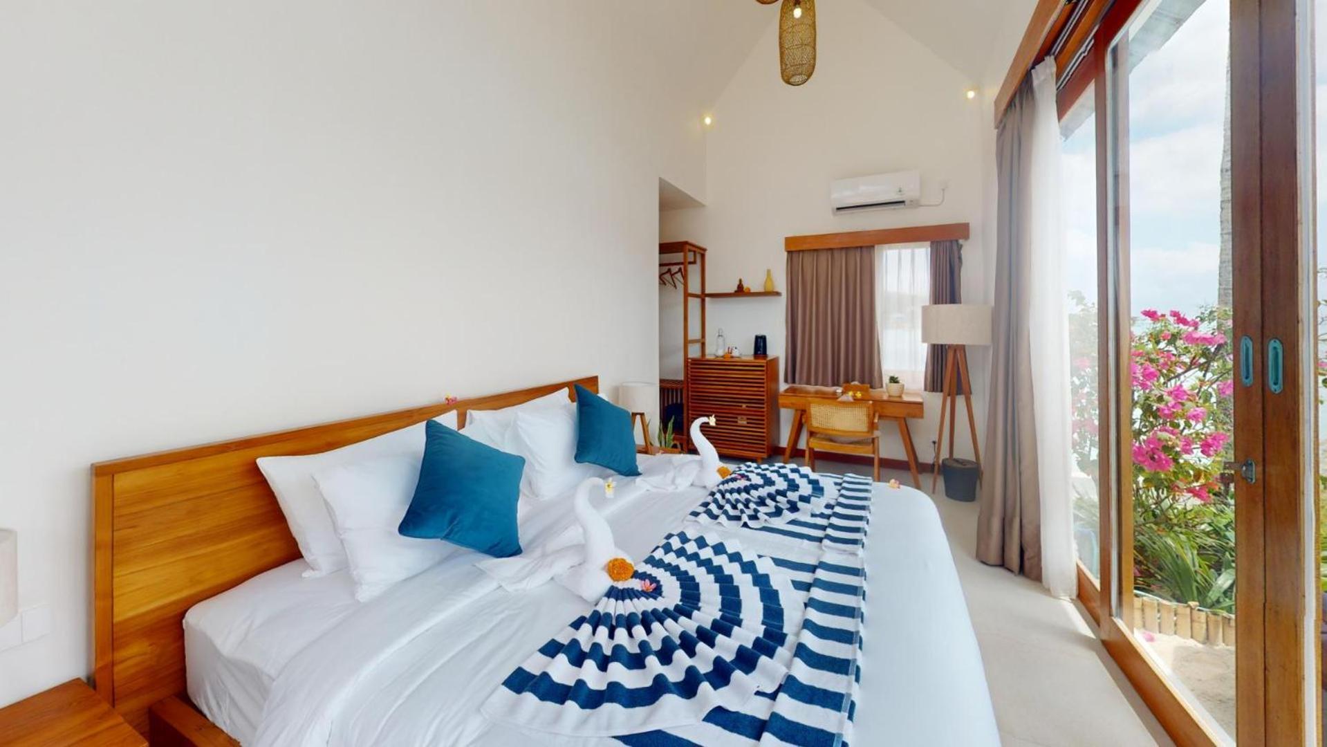 Segara Seaside Resort Lembongan Exterior photo